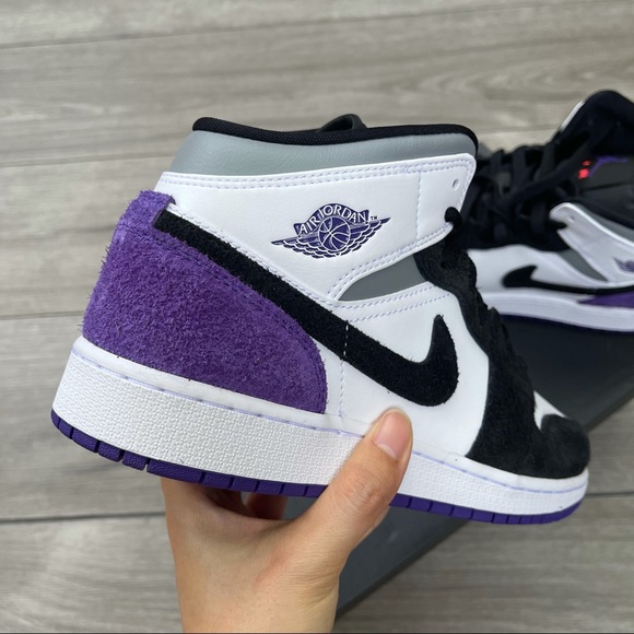 Air Jordan 1 Mid New w Box - Picture 3 of 10